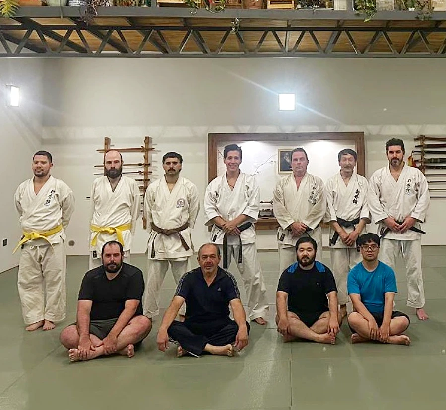 Práctica de viernes en Betsubara Dojo - Hikari Dojo Karate Do